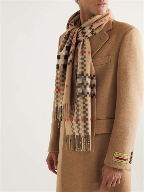 how to tie a burberry cashmere scarf|Burberry cashmere scarf review.